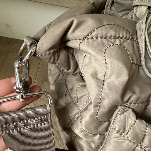 Marc Jacob’s quilted nylon diaper bag - Picture 4 of 5